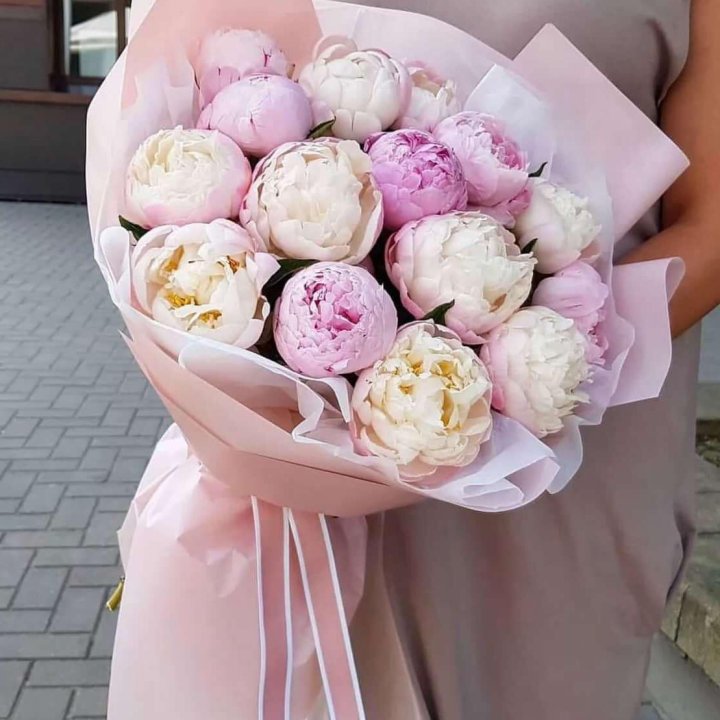 Букет пионов "Маршмелоу" в Бийске
