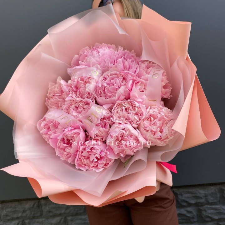 15 пионов "Монинг" в Бийске