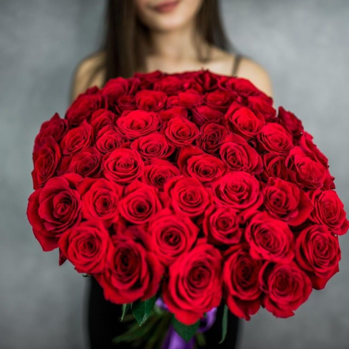 51 красная роза в Бийске