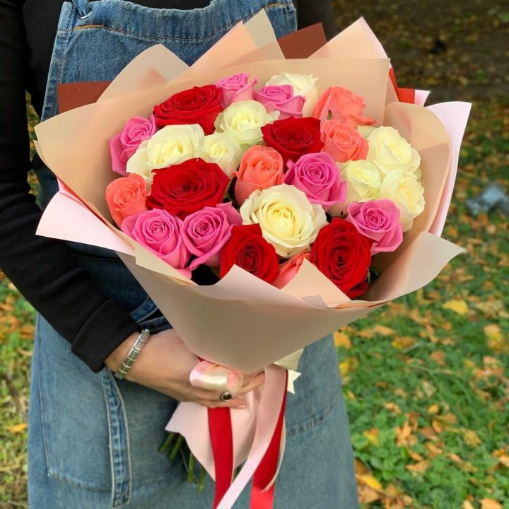 25 роз "Карусель" в Бийске