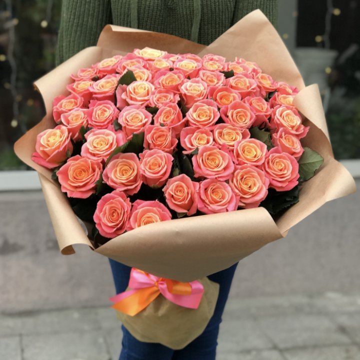 55 роз мисс пигги в Бийске