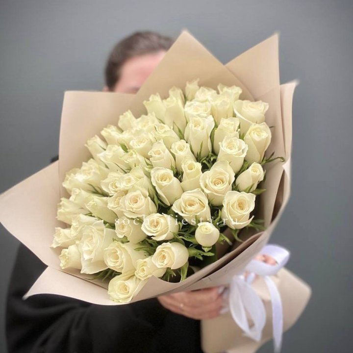 51 белая кенийская роза  в Бийске