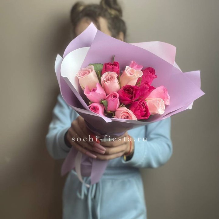 Букет из 15 роз Микс (Кения) в Бийске