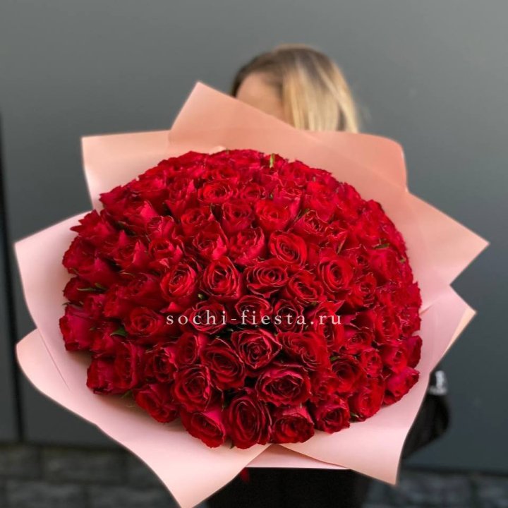 101 роза мадам ред в Бийске