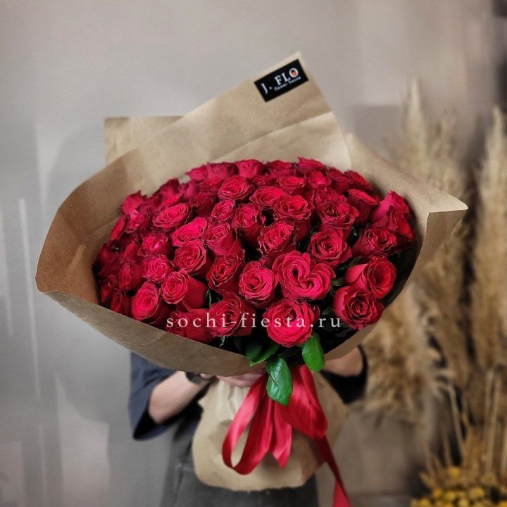 63 красных роз вайт в Бийске