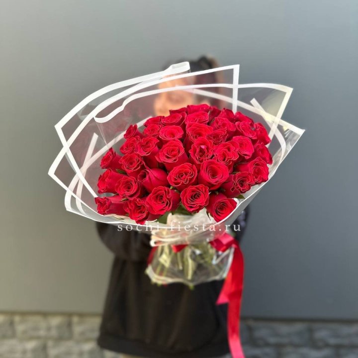 31 красная роза в Бийске