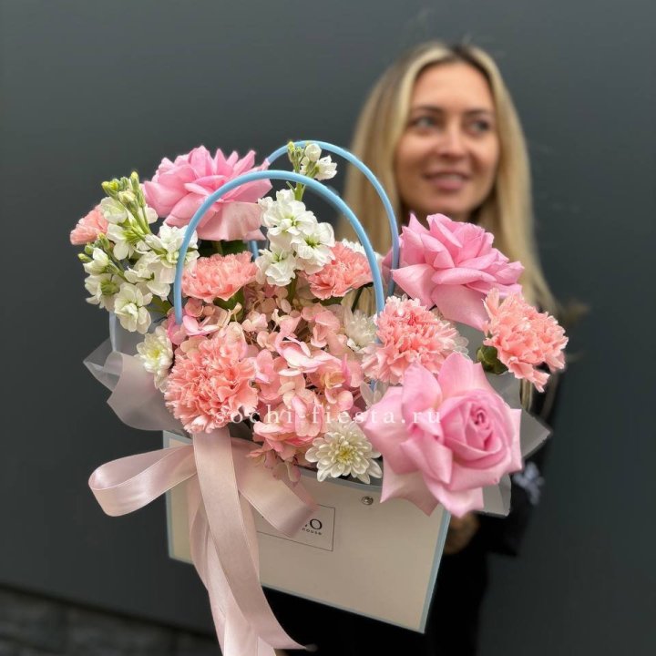 Сумочка "Бал цветов" в Бийске