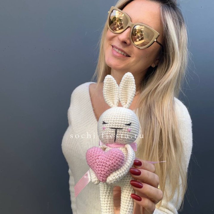Зайка с сердцем ручной работы в Бийске