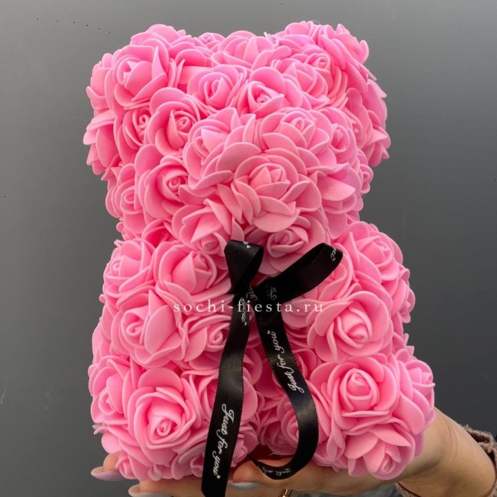 Игрушка медведь из розовых роз в Бийске