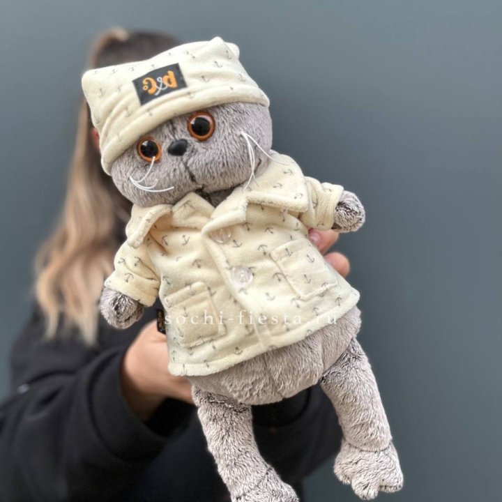 Кот Басик в пижаме в Бийске