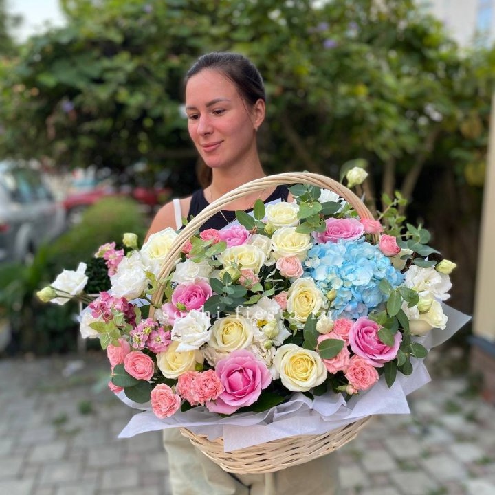 Цветочная корзина №2 в Бийске