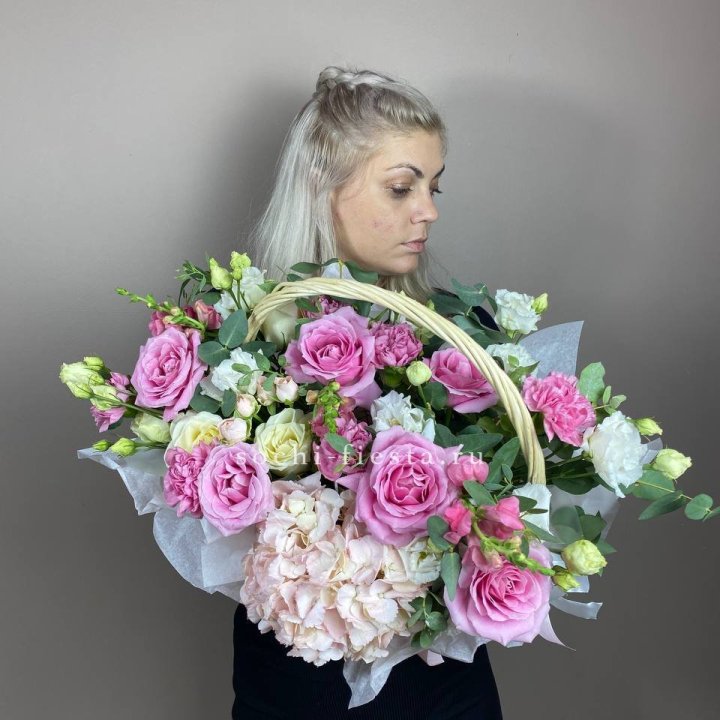 Цветочная корзина № 5 в Бийске