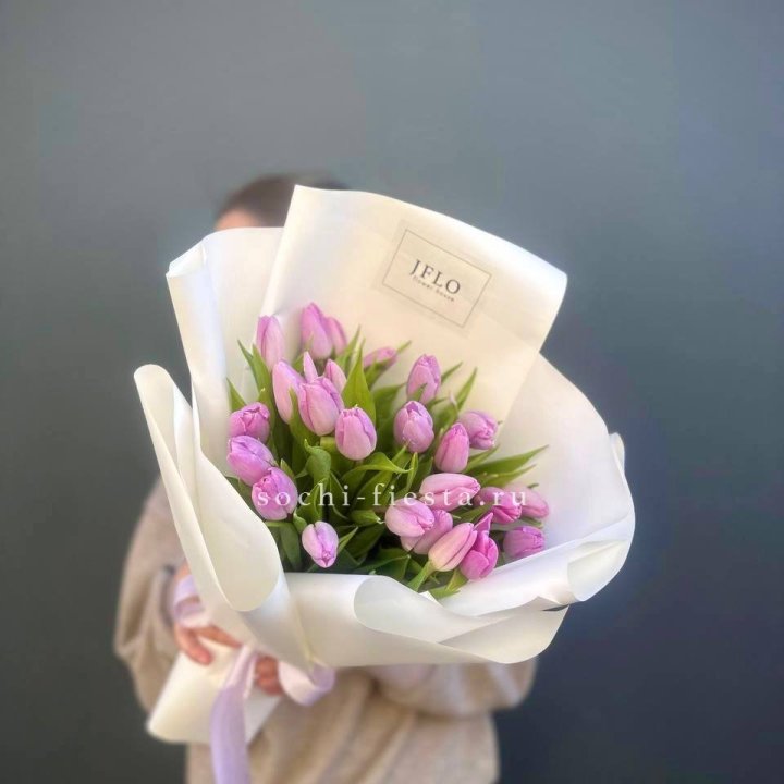 25 сиреневых тюльпанов в Бийске